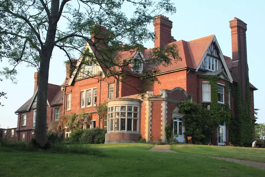 Holmsted Manor | YWAM UK